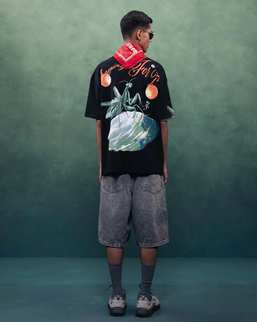 Mantis World T-Shirt